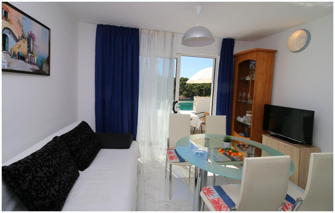 Apartments Elvis Primošten Eksteriør billede