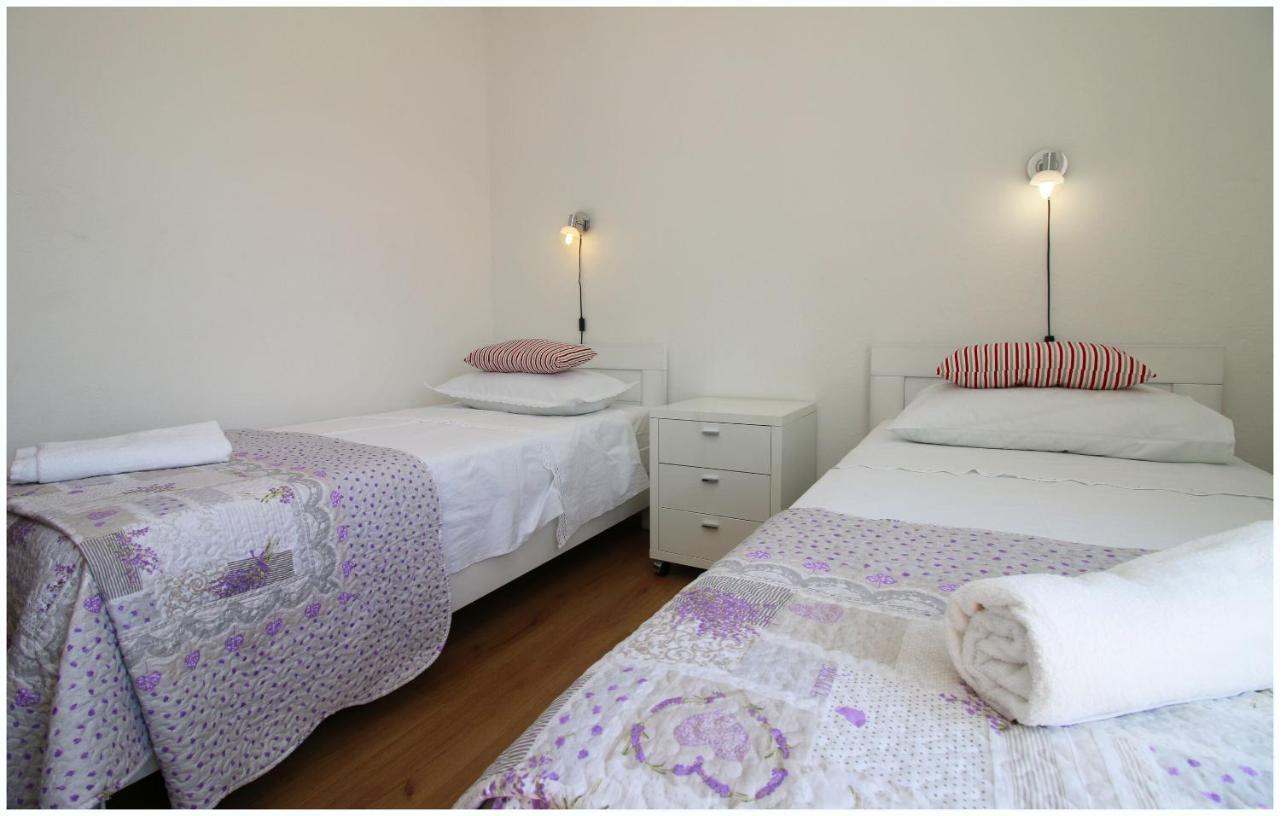 Apartments Elvis Primošten Eksteriør billede