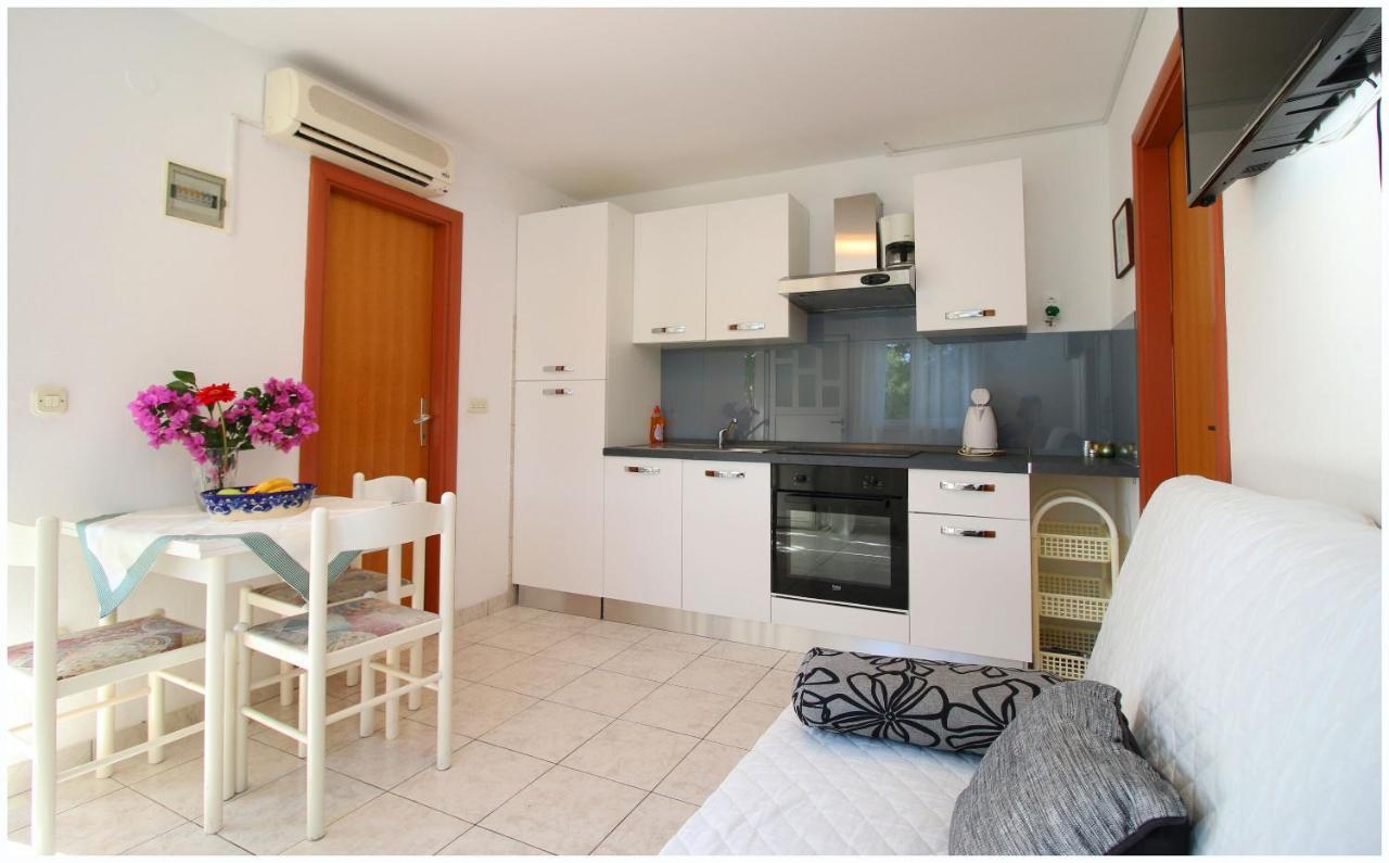 Apartments Elvis Primošten Eksteriør billede